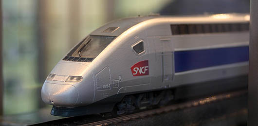 TGV-Triebzug von Trix auf der Faszinazion Modellbau Messe 2010 in Karlsruhe